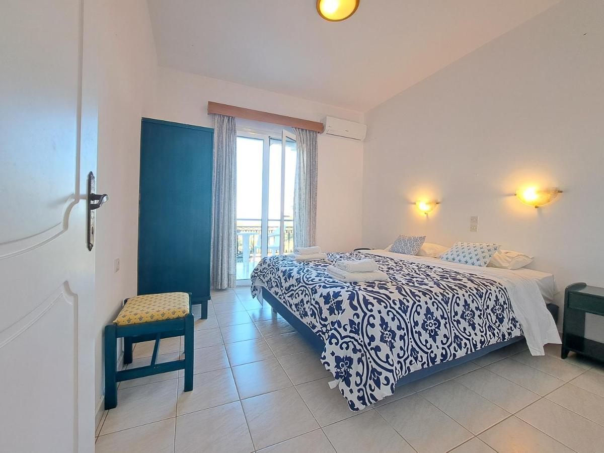 Natural Blue Green Apartment Almiros Beach Pokoj fotografie